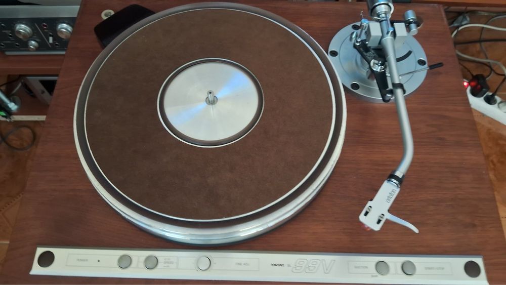 Виниловый LP проигрыватель Micro seiki BL99 с вакуумным прижимом
