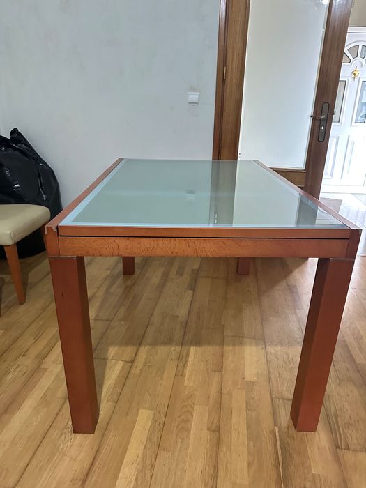 Mesa de jantar como nova