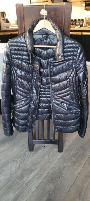 Czarna pikowana kurtka Amisu r.36