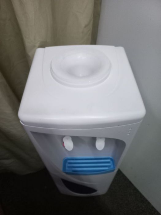 Кулер для води Crystal