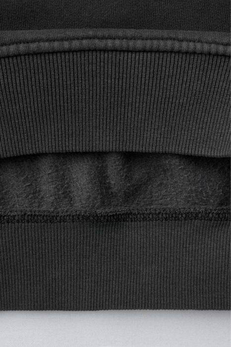 Світшот із заклепкамм smileyworld zara