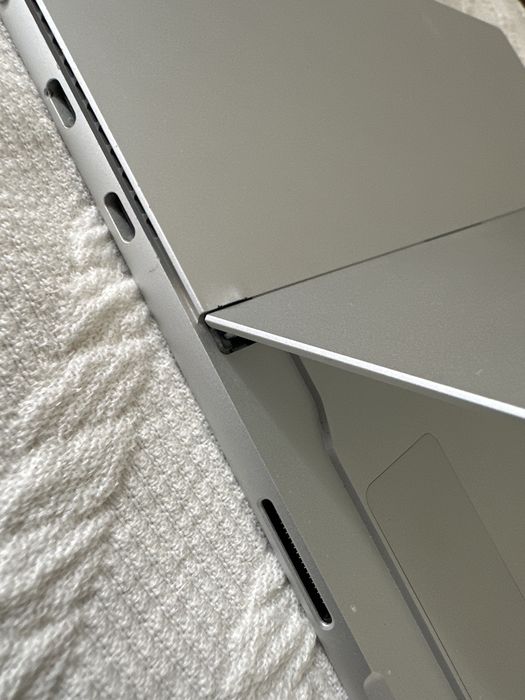 Microssoft surface pro 8