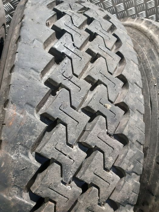 Koła Felgi Opony 4X Retread Pirelli Mc:01 275/70 R22.5