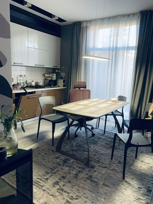 Довготривала оренда 2-ох кім квартири по вул.Рєпіна