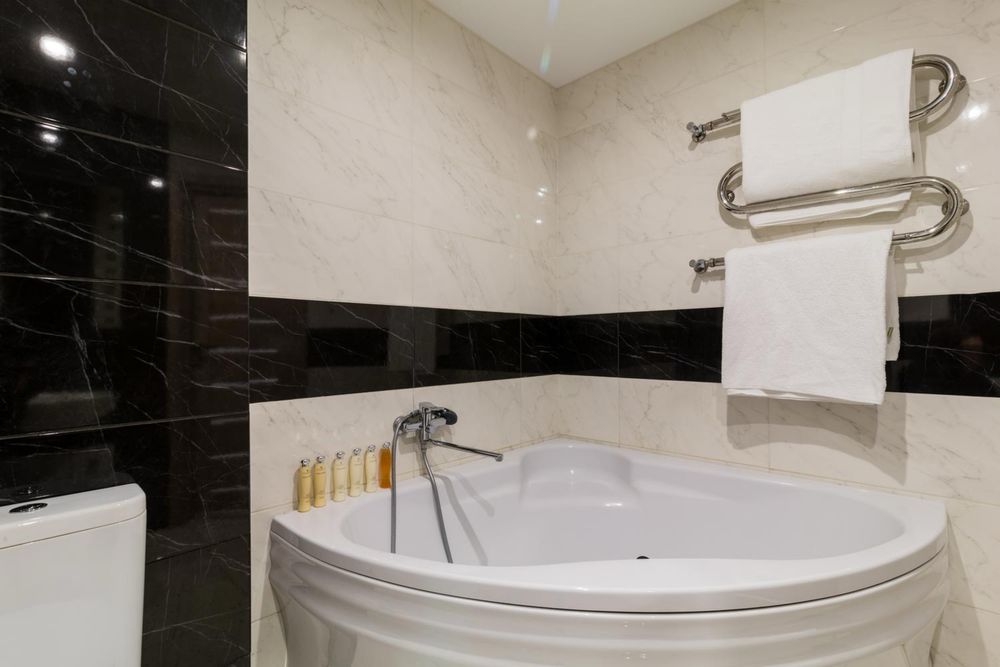 Люкс вид на Днепр, центр, джакуззи