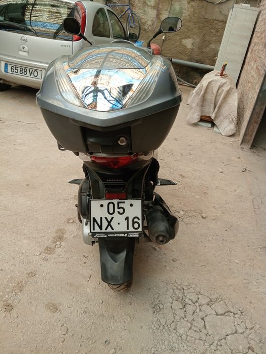 Vendo mota 125 em bom estado