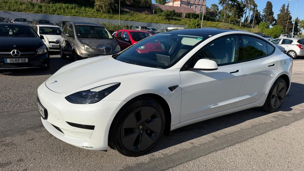 Tesla Model 3 Standard Range Plus RWD