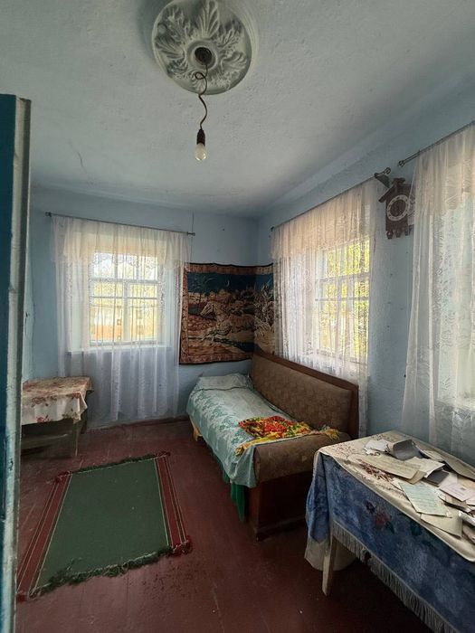 Продам будинок в Демшині з ділянкою