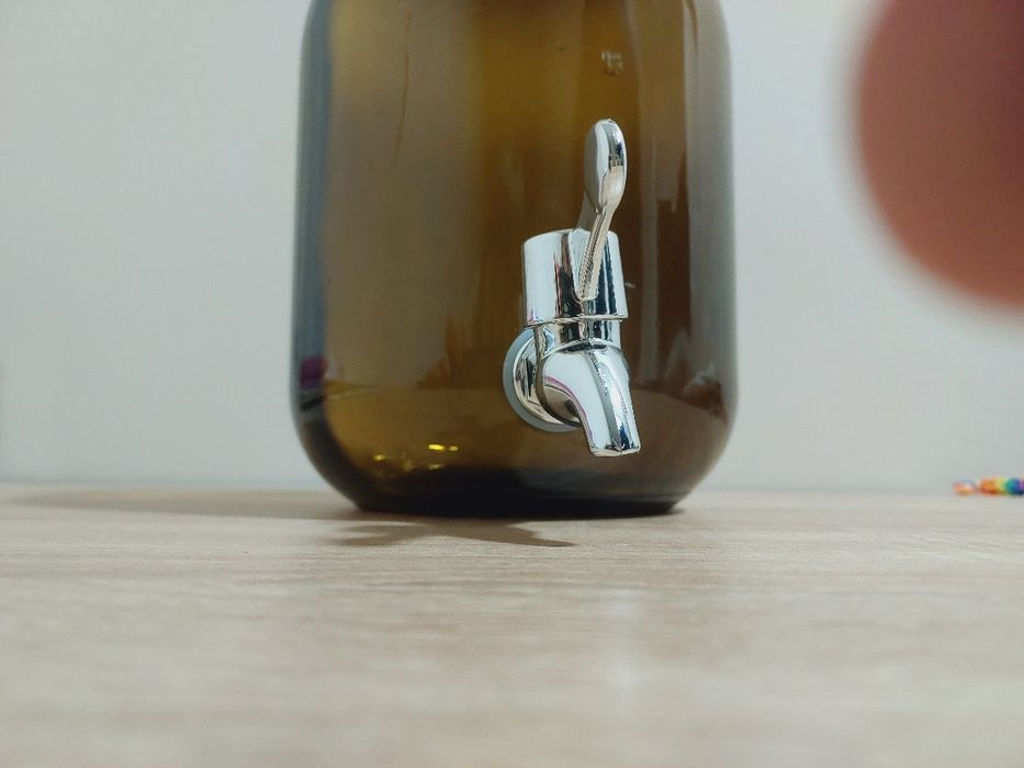 Скляна банка з краником / диспенсер для напоїв