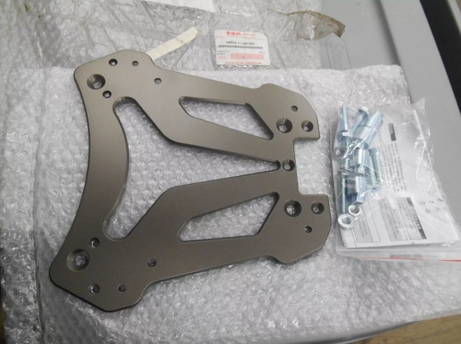 Płyta stelaż kufra centralnego Suzuki DL650 V-Strom 2012_2016