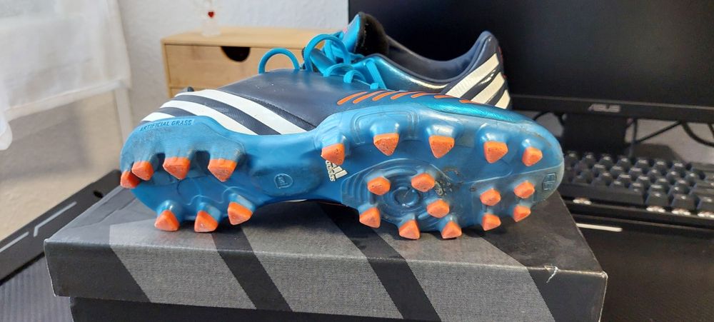 Buty piłkarskie Adidas 39,1/3