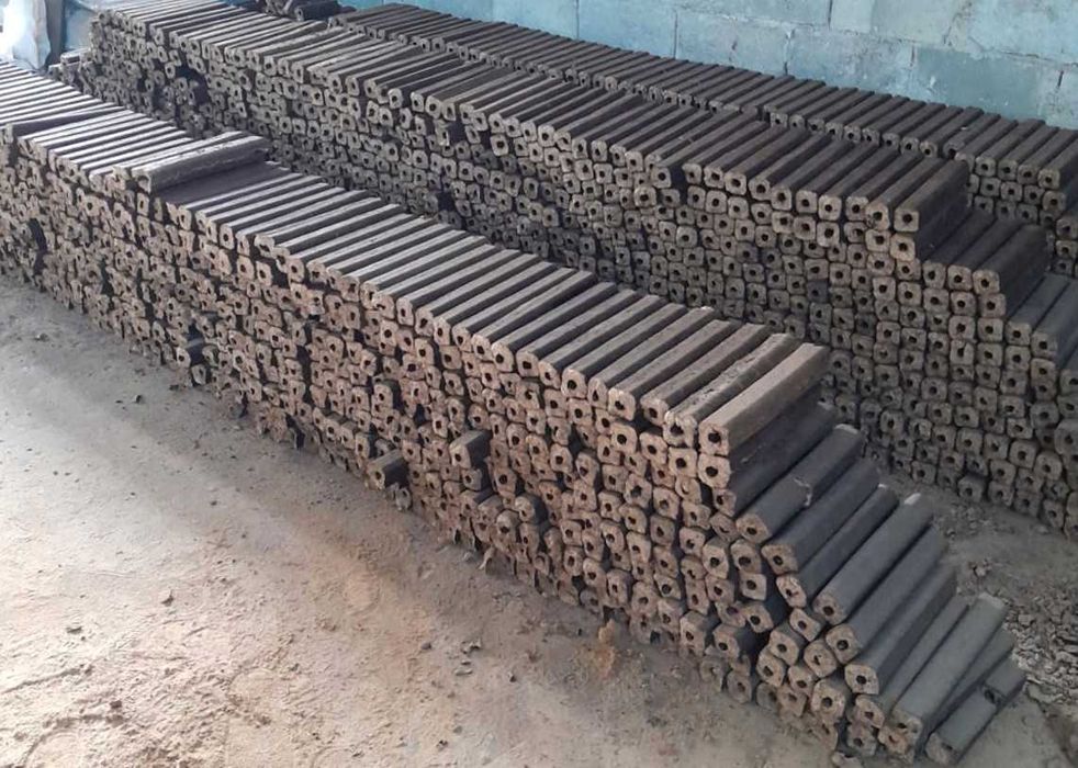 Вугілля, брикети, пелети паливні для України