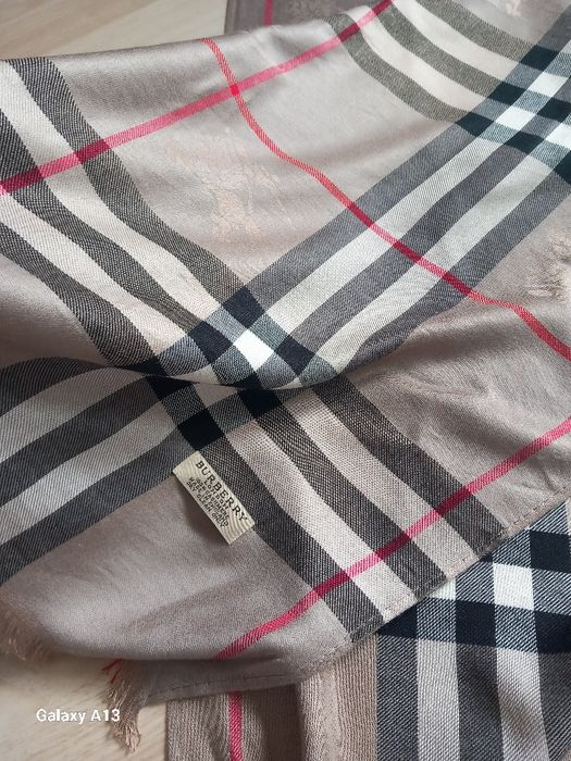 Duży kaszmirowy szalik burberry