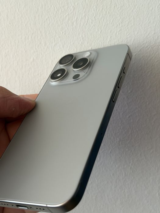 Iphone 15 pro natural 128