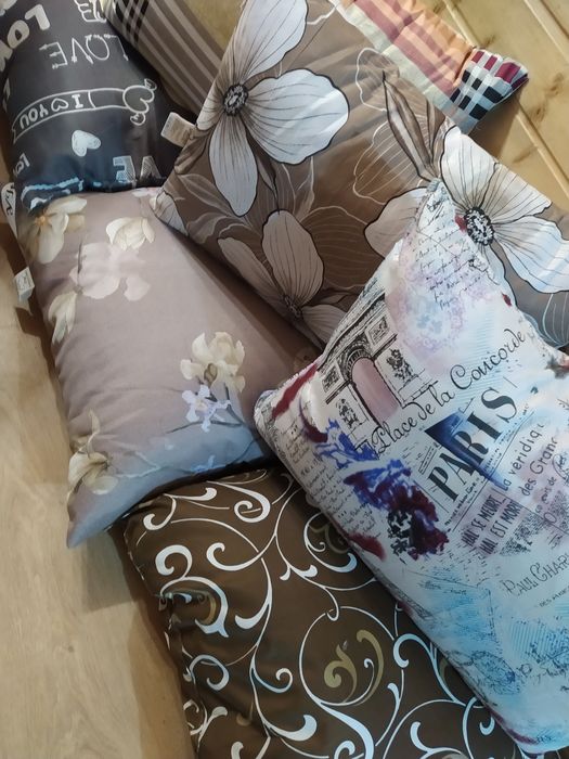 50×70 см Фабричные подушки .