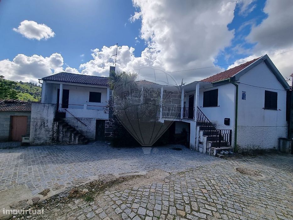 Moradia T4 para venda — Penude, Viseu