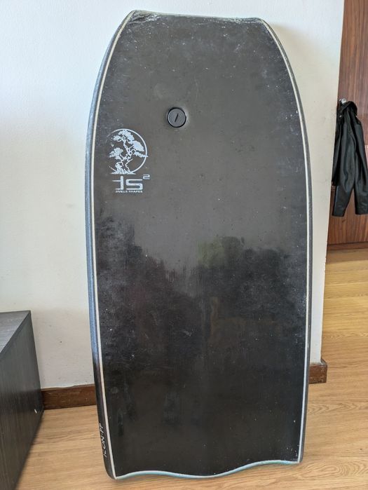 Prancha bodyboard 42" Bat tail + Mochila + leash