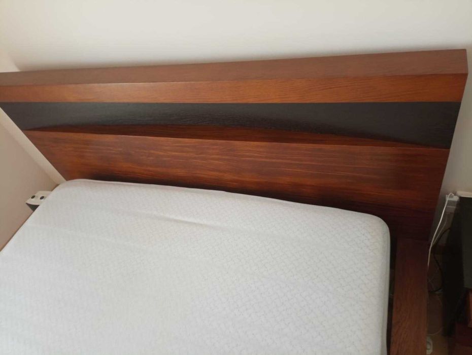 Quarto de Casal sem colchão