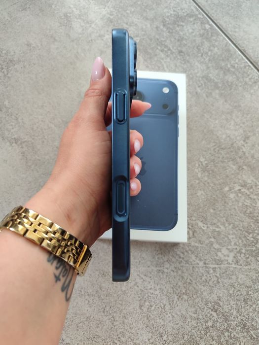 Sprzedam iPhone 17 pro
