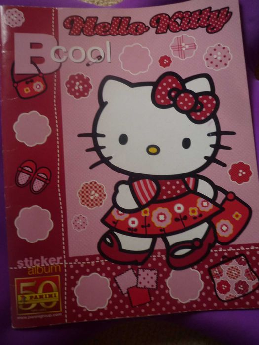 Caderneta Hello Kitty B cool da Panini quase completa