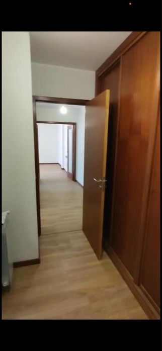 T2 c/ lugar de garagem para arrendar