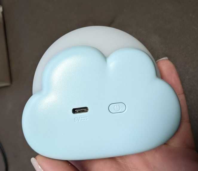 Ночник со встроенным аккумулятором. Теплый и холодный свет