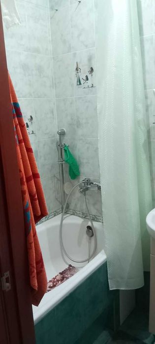 Продається 2-кімнатна кв, центр Шевченківського району (213-373-556)
