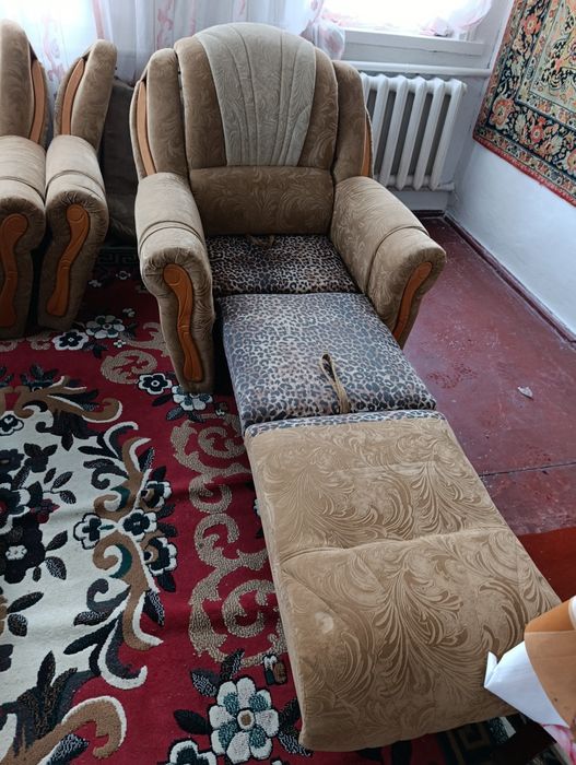 Продам розкладні крісла