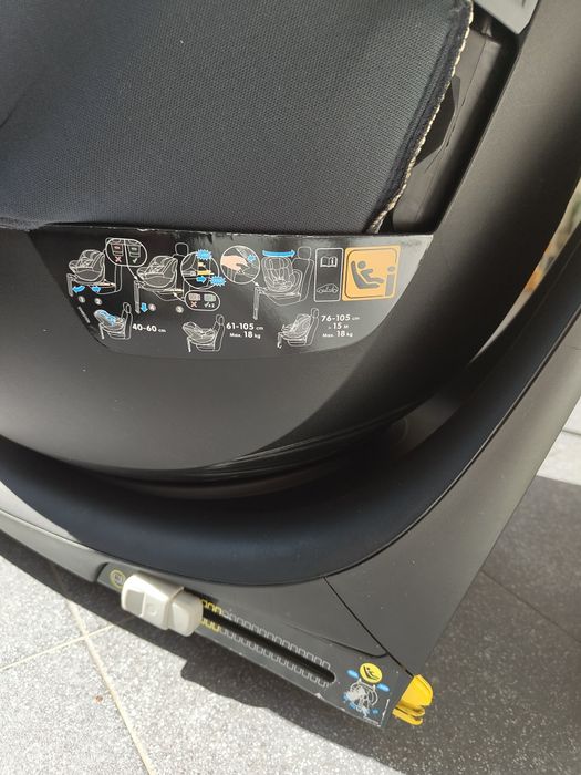 Fotelik samochodowy obrotowy Maxi Cosi