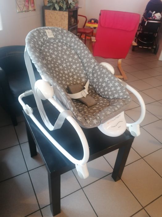 Cadeira Baloiço de Bebé com Musica e Massagem Nova 35€