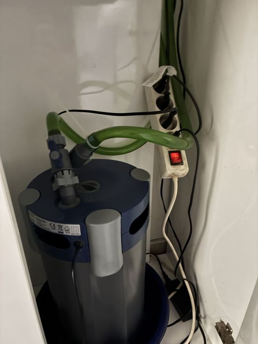 Aquario 250L + movel e com todos os acessorios e peixes