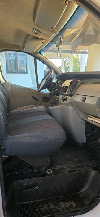 Renault trafic  груз-пасс