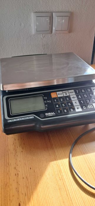 Balança Dibal sem bateria