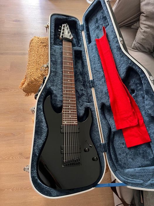 Ibanez RG8 Standard de 8 cordas
