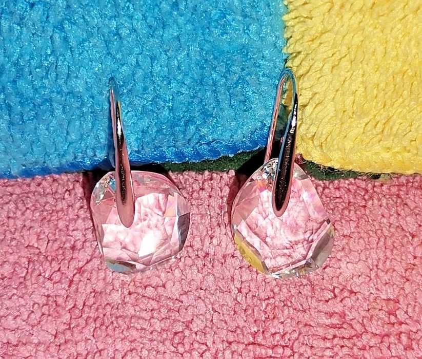 PAR DE BRINCOS SWROVSKI COM CAIXA ORIGINAL