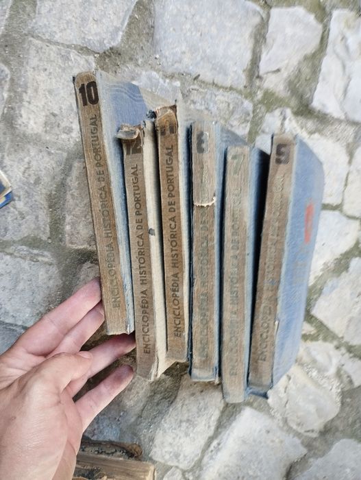Vários Livros Antigos