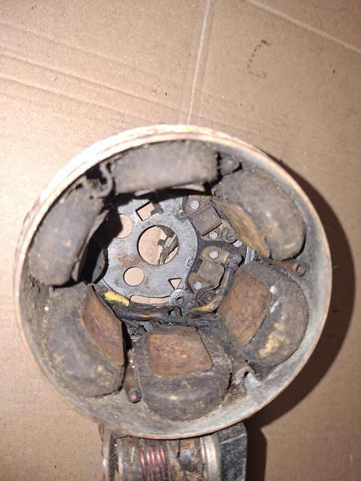 Pradnica zaplon stator jawa 6v-45w-1500