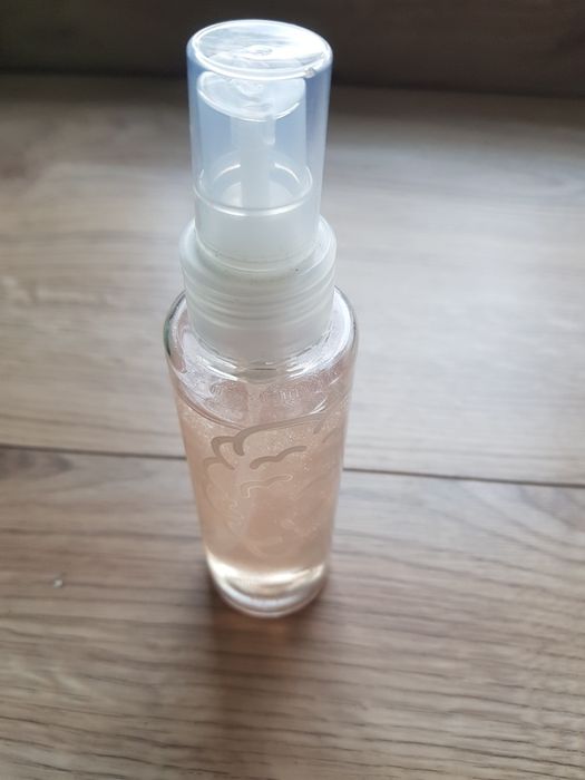 Perfumowana mgiełka do ciała roswietlajaca Pink Dominik Rupinski Bi-es