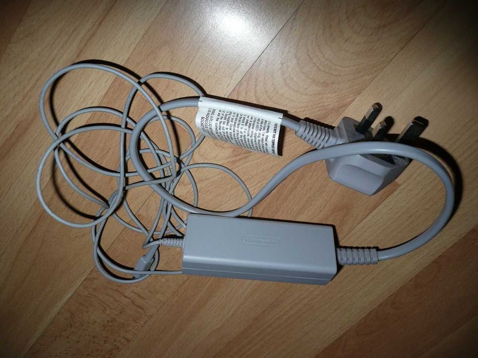Wii U - Oryginalny zasilacz Nintendo  zasilacz WiiU GamePad WUP-011