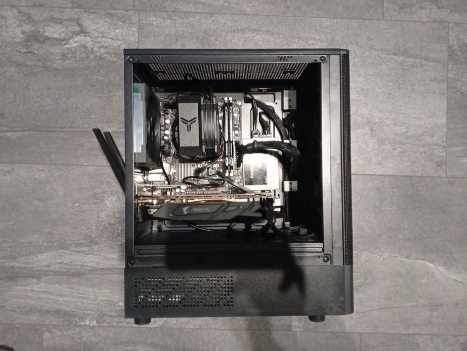 Ігровий компютер з монітором 32 дюйм