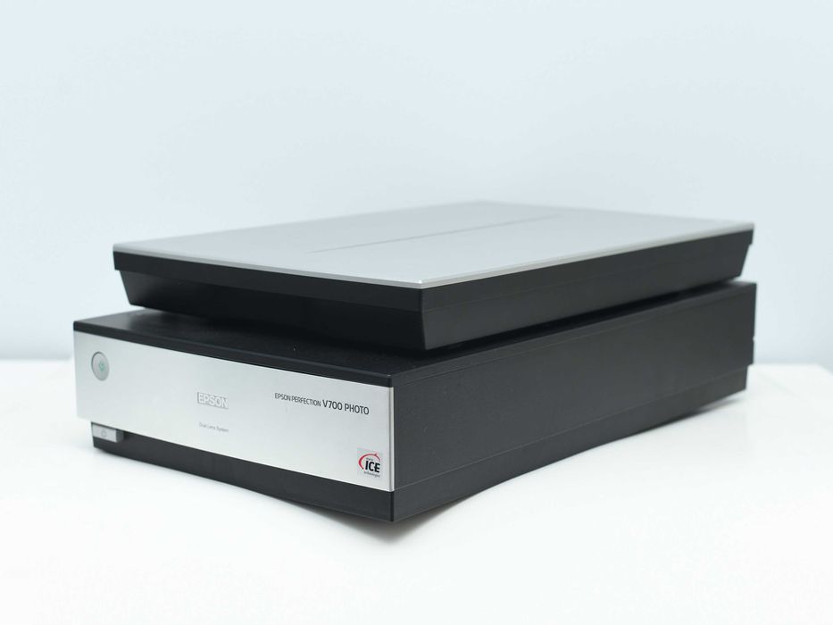Epson V700 photo - skaner do negatywów