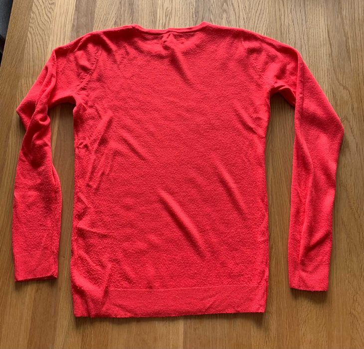 Czerwony sweterek Reserved
