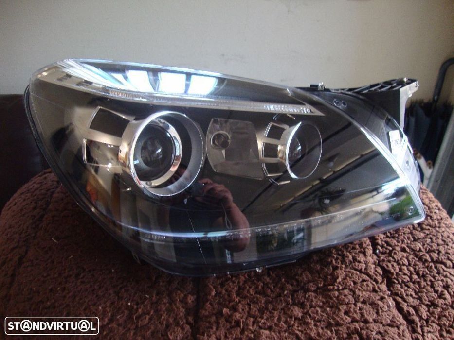farol BI-xenon AMG mercedes  r172 SLK