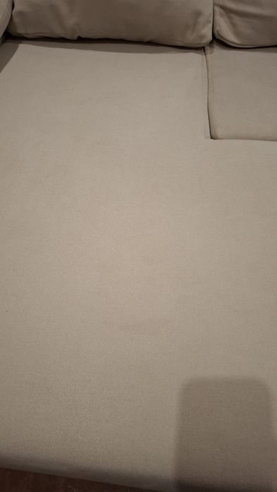 Sofá com chaise longue