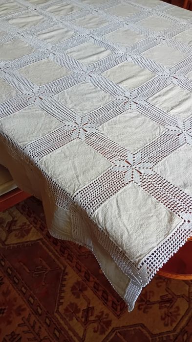 Toalha de linho e renda