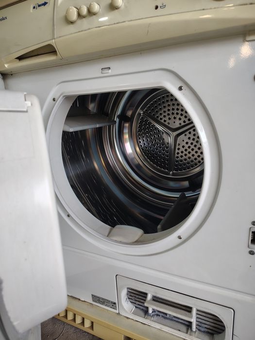 Máquina secar roupa