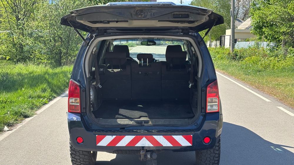 Nissan Pathfinder R51