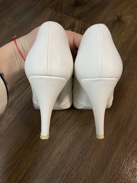 Весільні туфлі