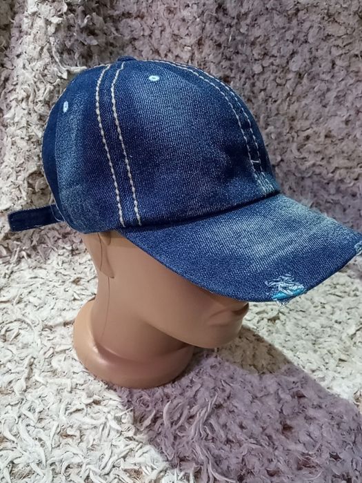 Продам новые джинсовые