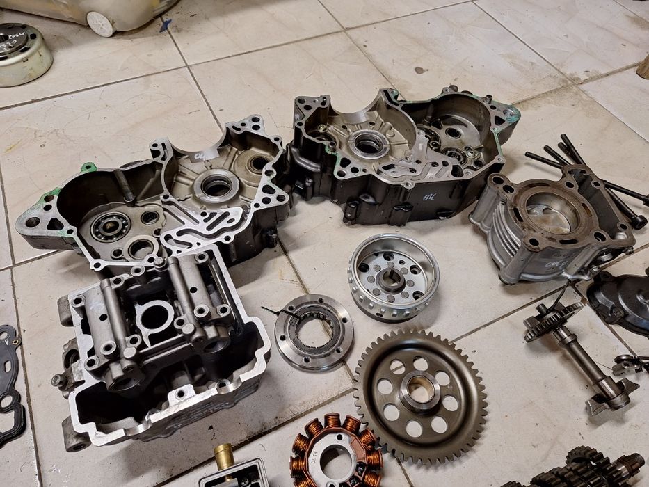 Aprilia RS4 125 Tuono silnik części Derbi gpr SX 125 RX głowica kapa